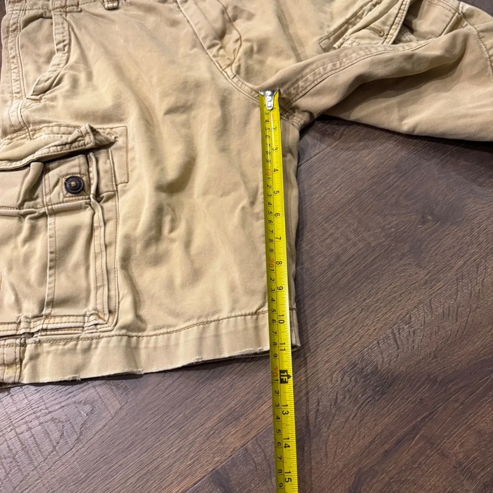 2000s American Eagle Men's 34 Tan Cargo Shorts Baggy Y2K Skater Utility